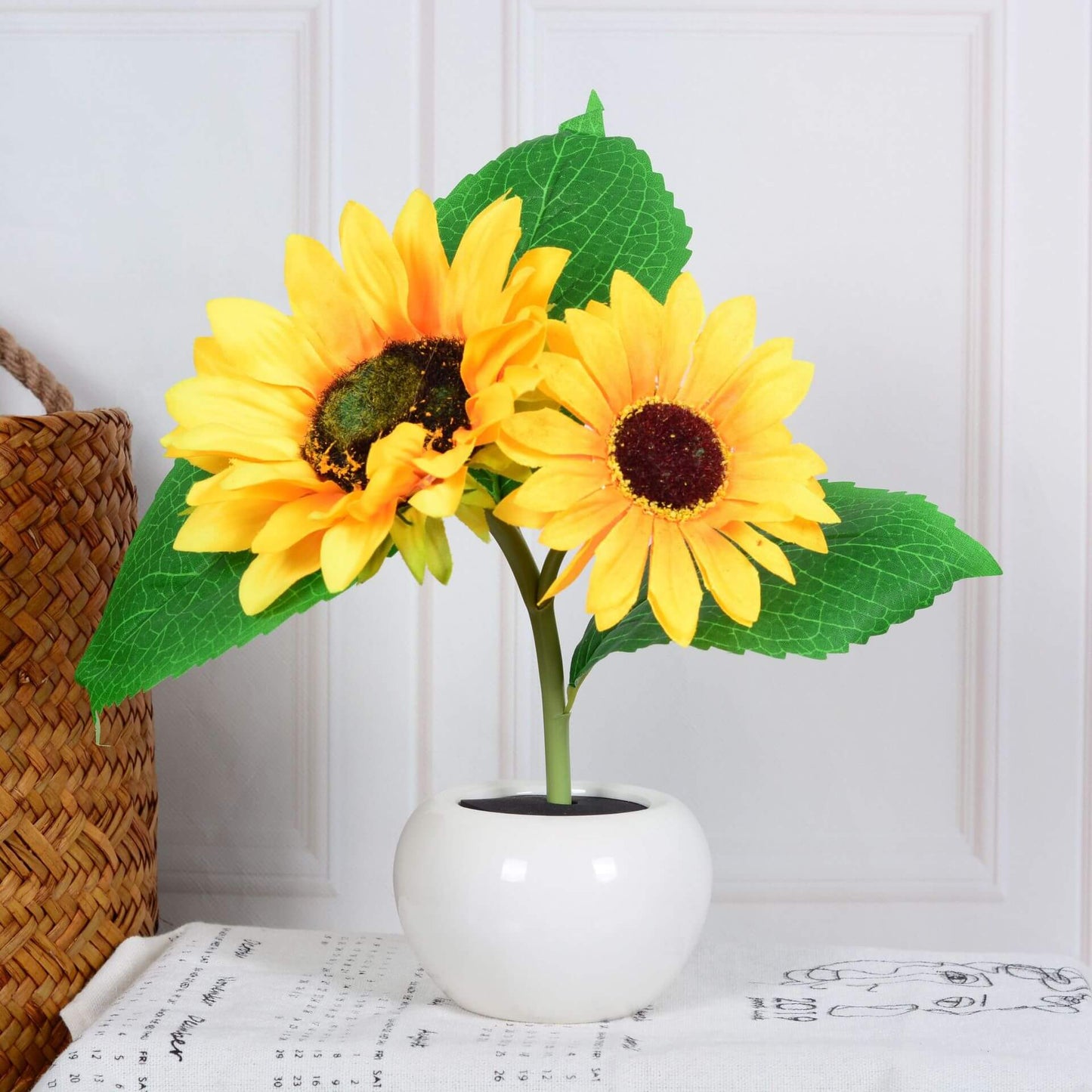 Modern Creative Simulation Sunflower LED Table Lamp