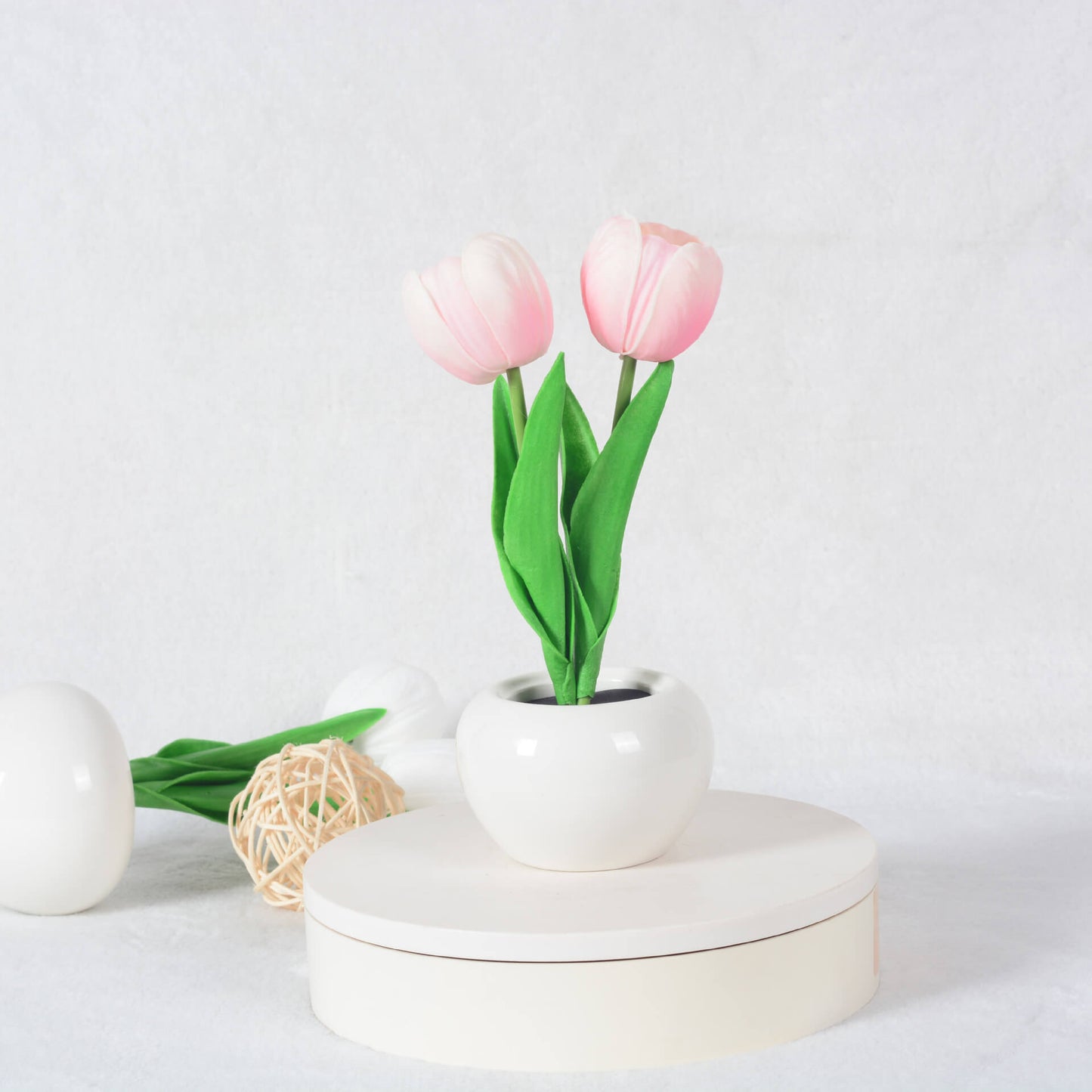 Modern Creative Simulation Tulip Peony LED Table Lamp