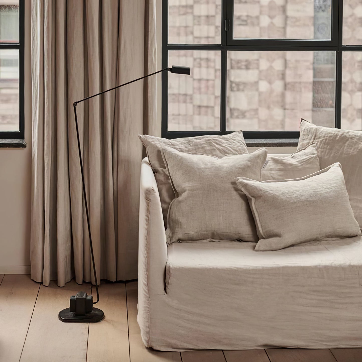 Dynamo Floor Lamp with LED Light and Adjustable Arms