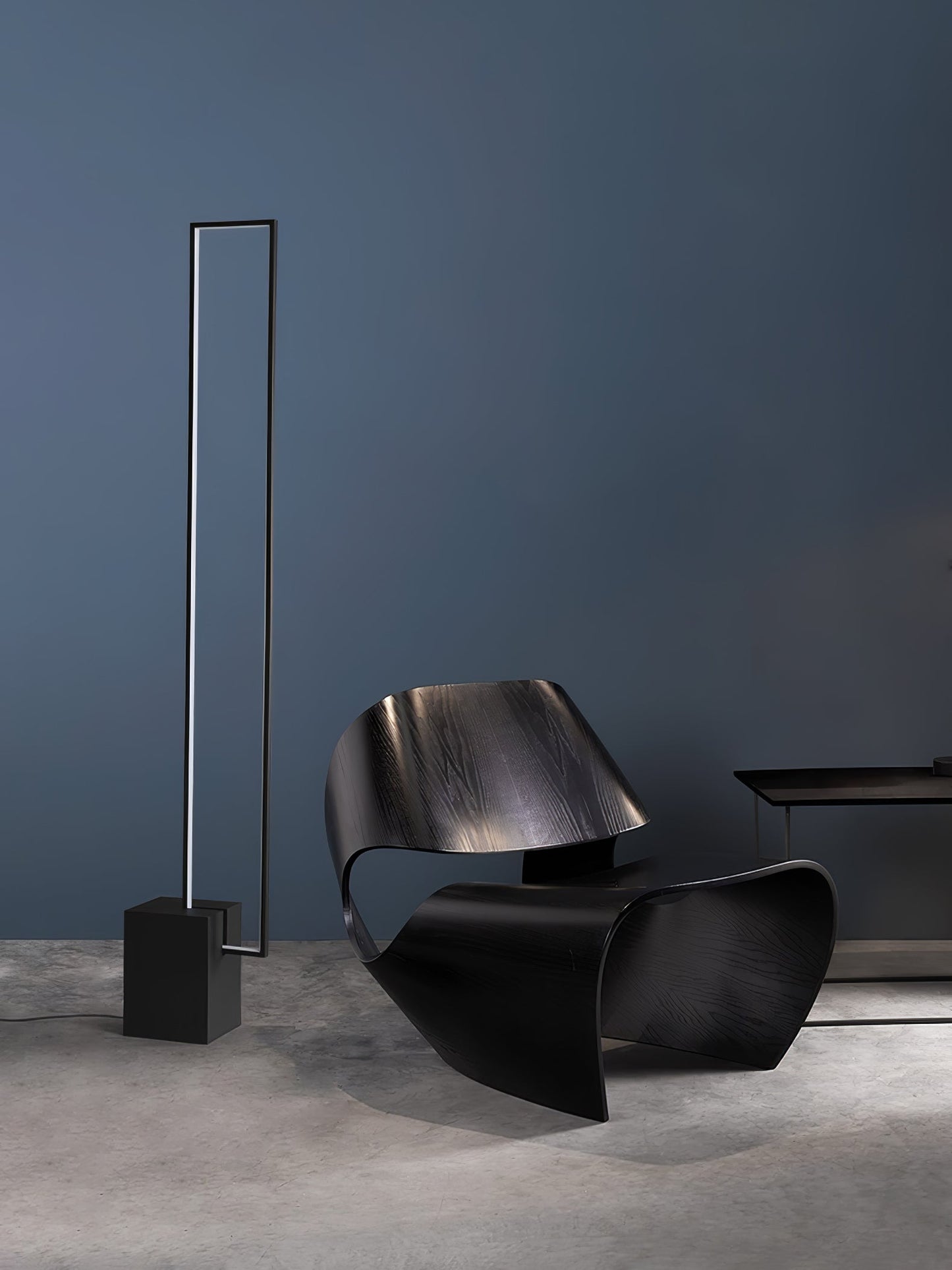 Edge Floor Lamp with Integrated LED - Modern Black Design