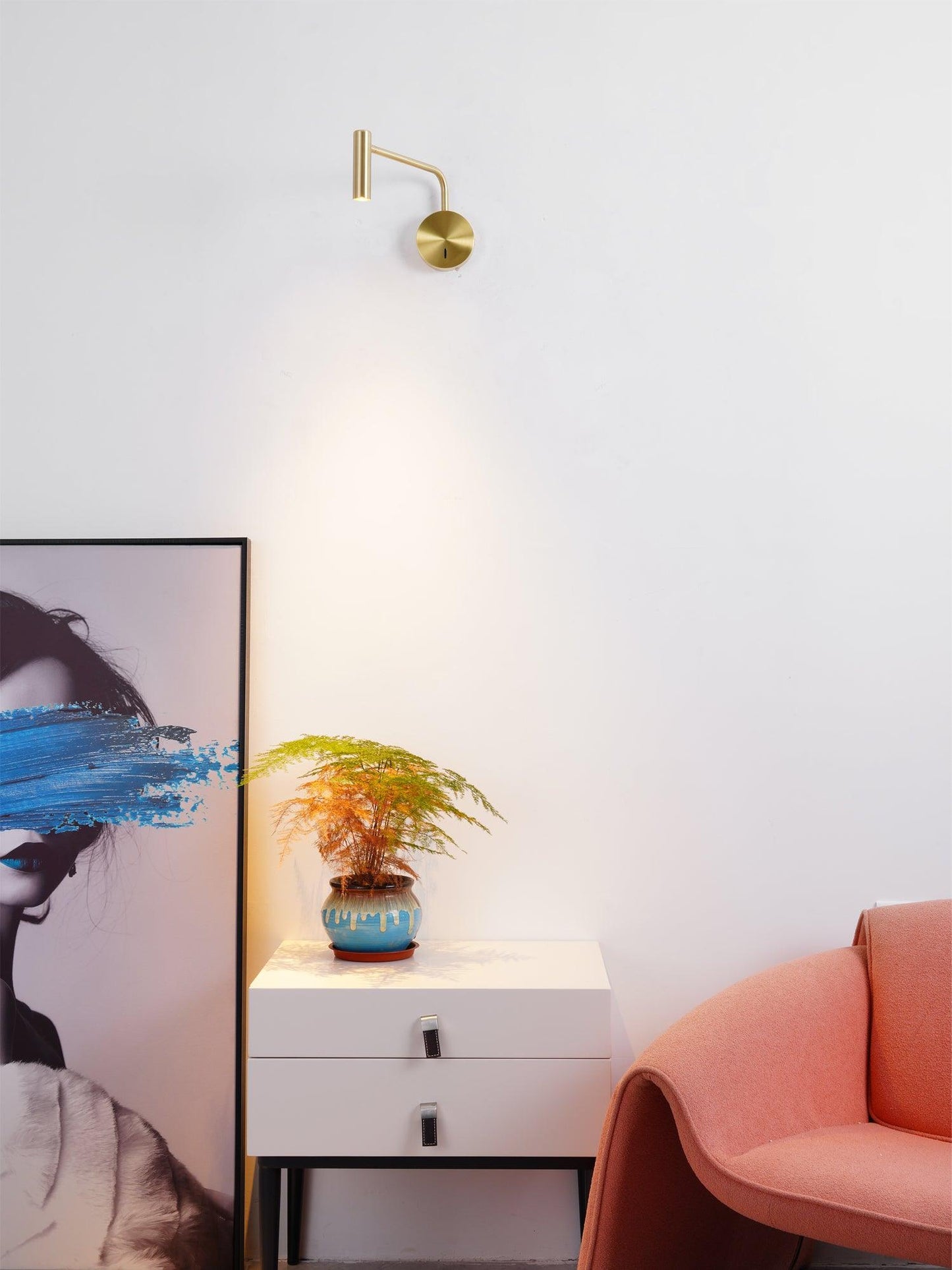 Minimalist Disc LED Wall Sconce - Modern Indoor Lighting