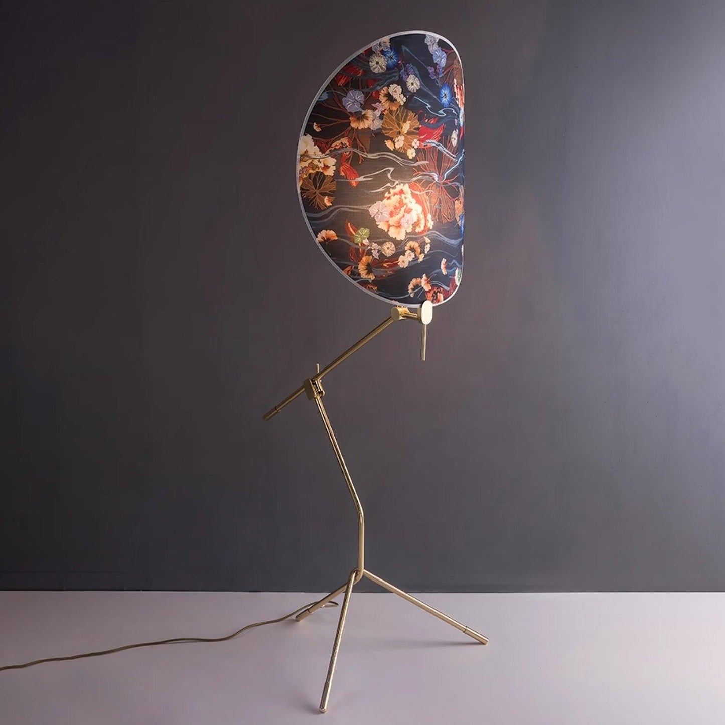 Floral Nocturne Floor Lamp – LED Brass Indoor Light