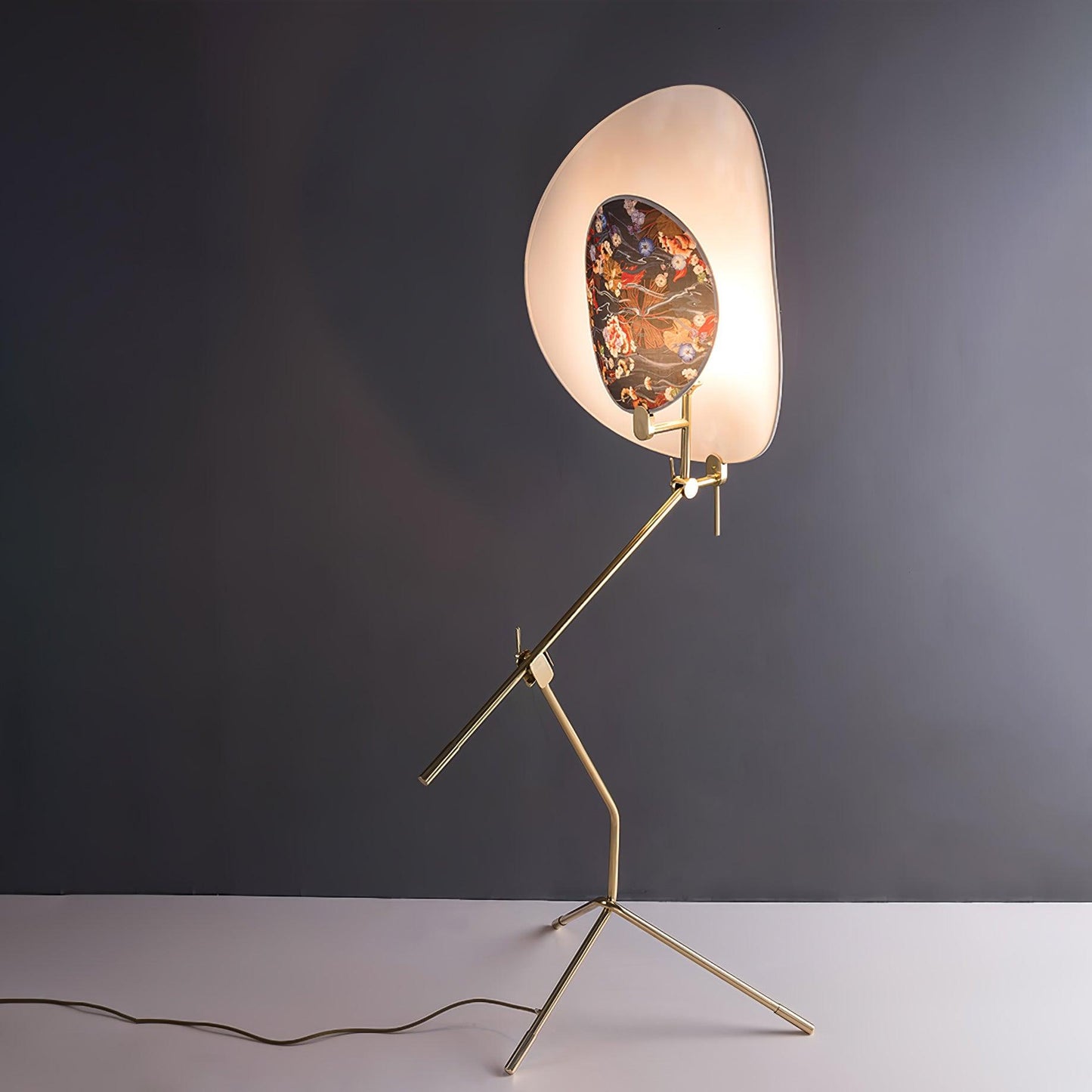 Floral Nocturne Floor Lamp – LED Brass Indoor Light