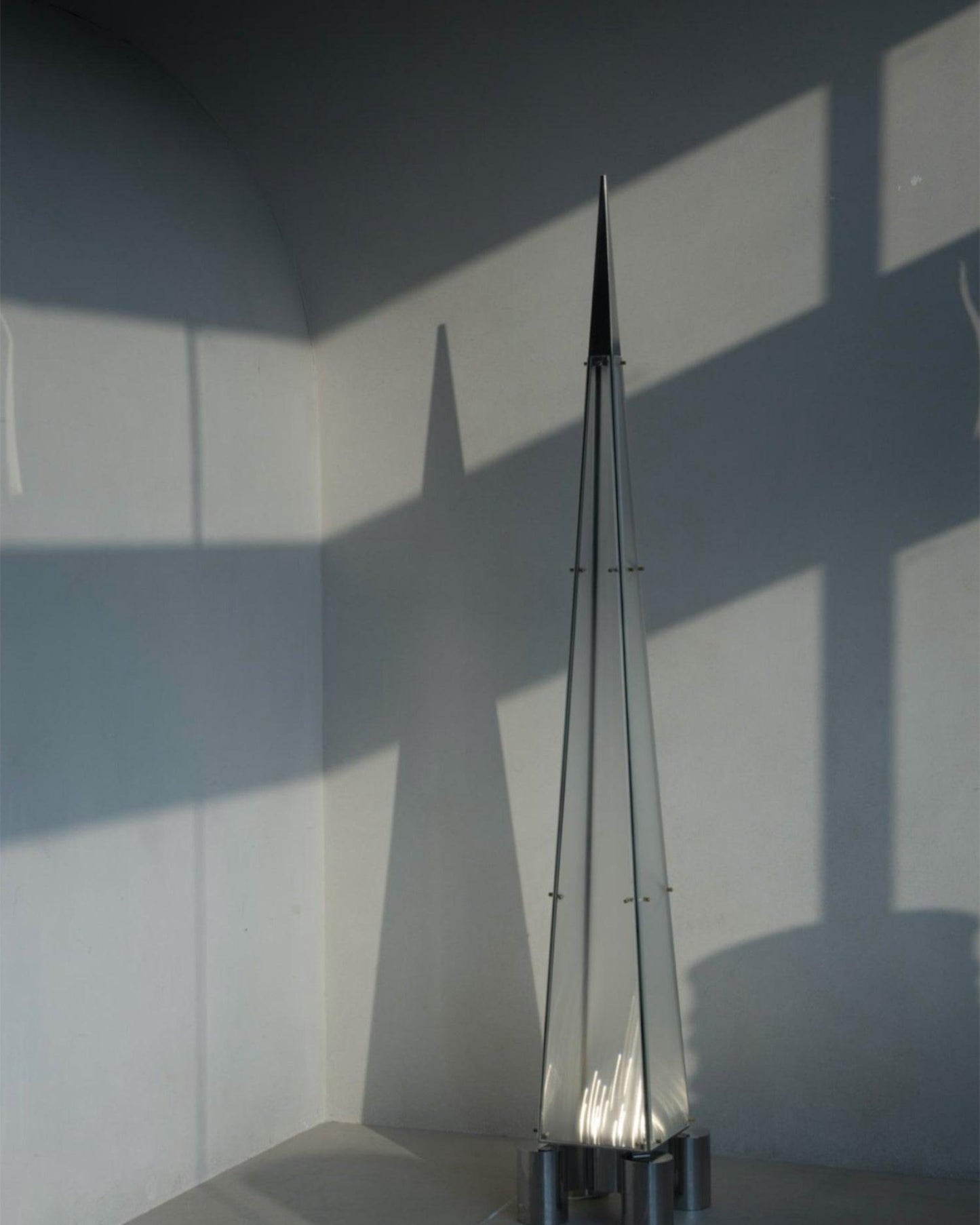 Fragment Floor Lamp - LED Glass Design, Indoor Lighting