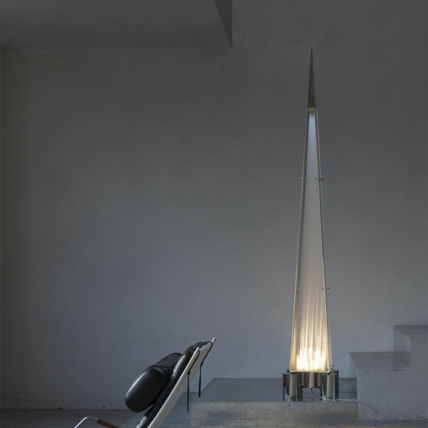 Fragment Floor Lamp - LED Glass Design, Indoor Lighting