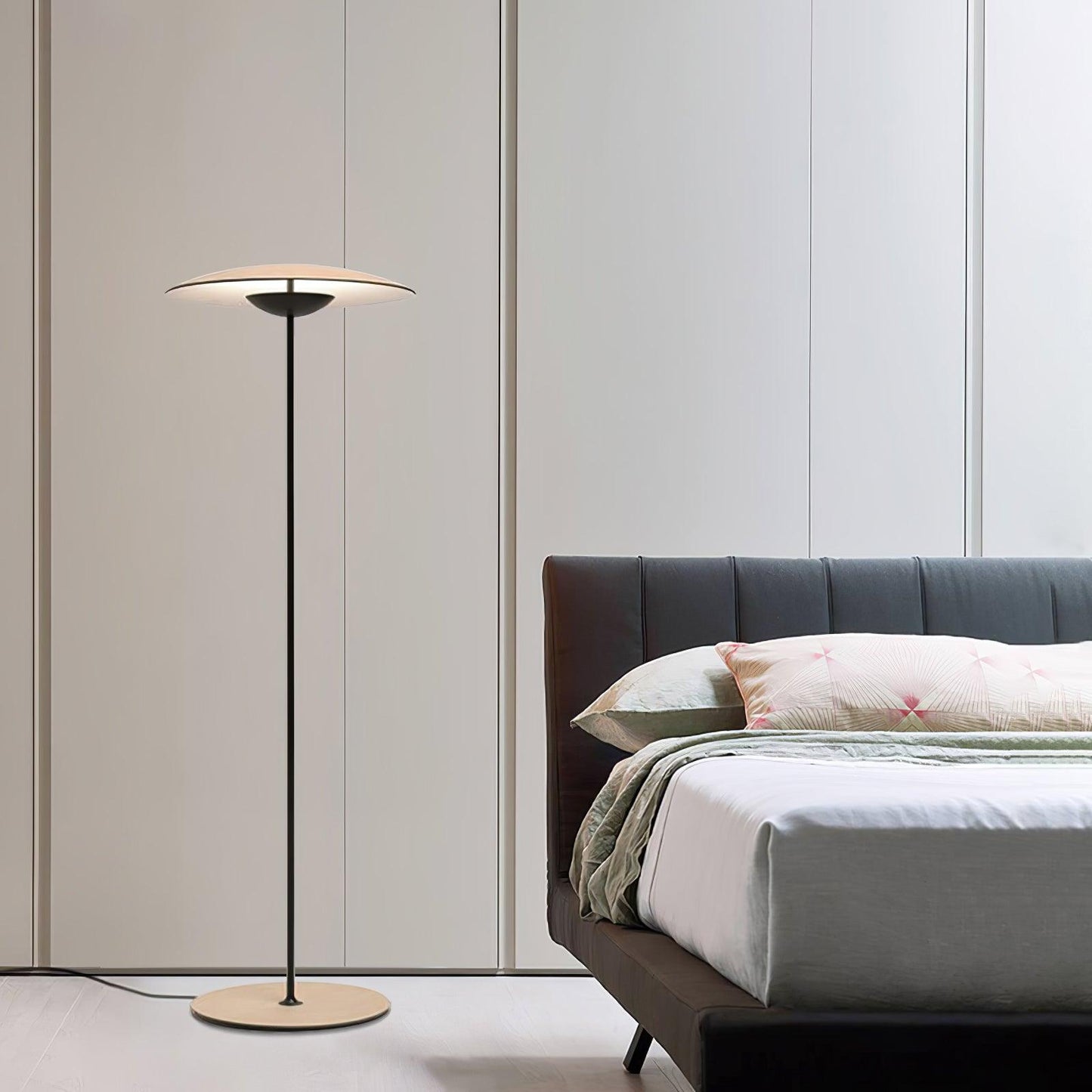Innovative Directional Floor Lamp with Adjustable LED Light