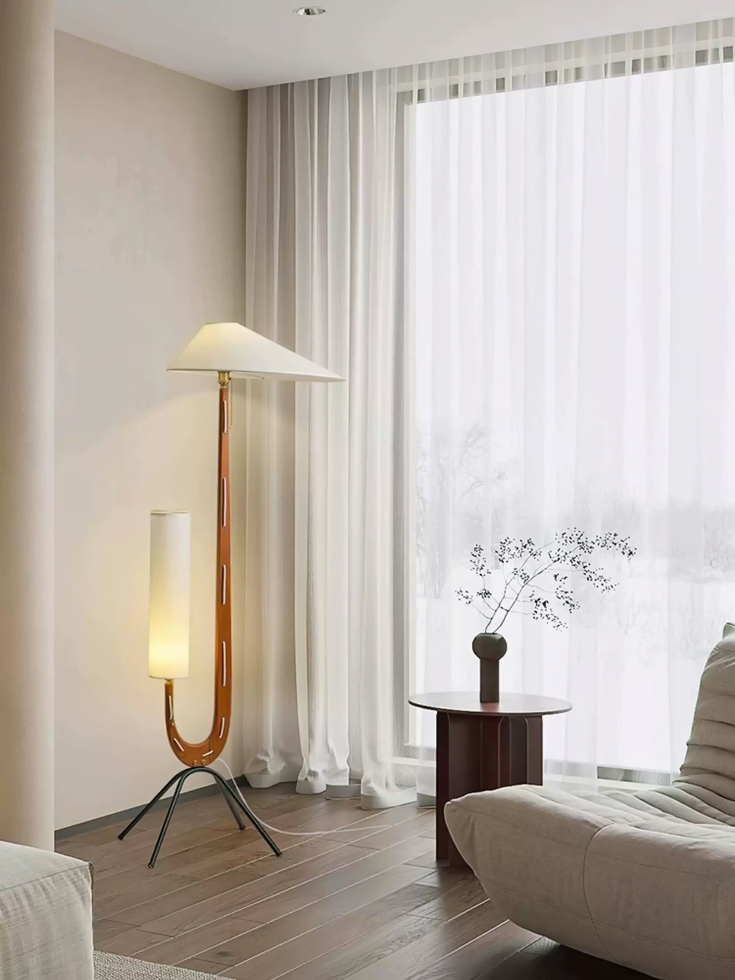 Giraffe Floor Lamp with LED Light - Mid Century Design
