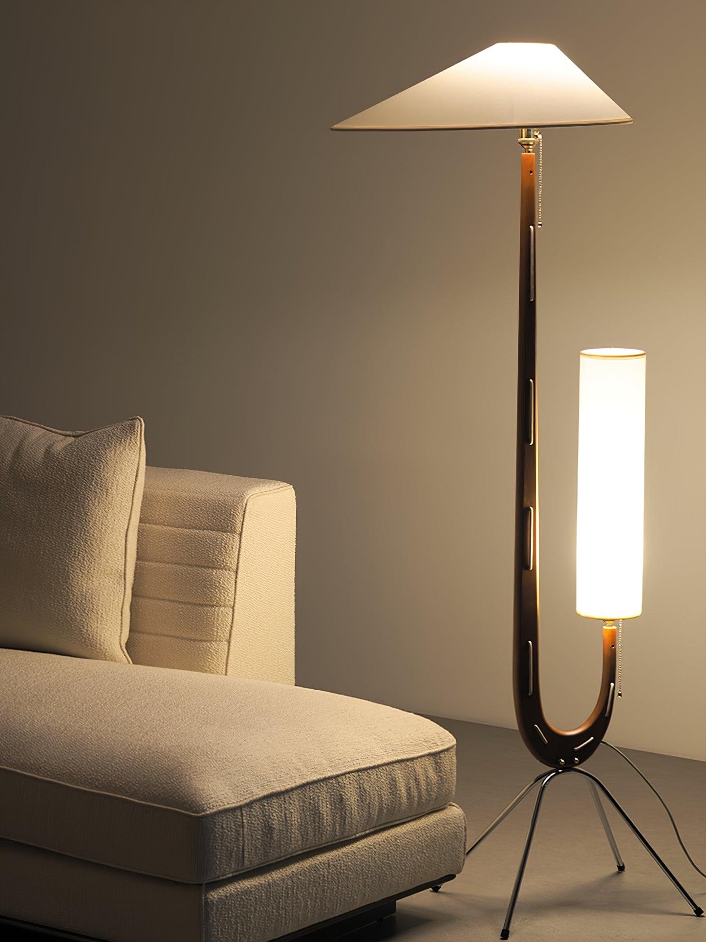 Giraffe Floor Lamp with LED Light - Mid Century Design