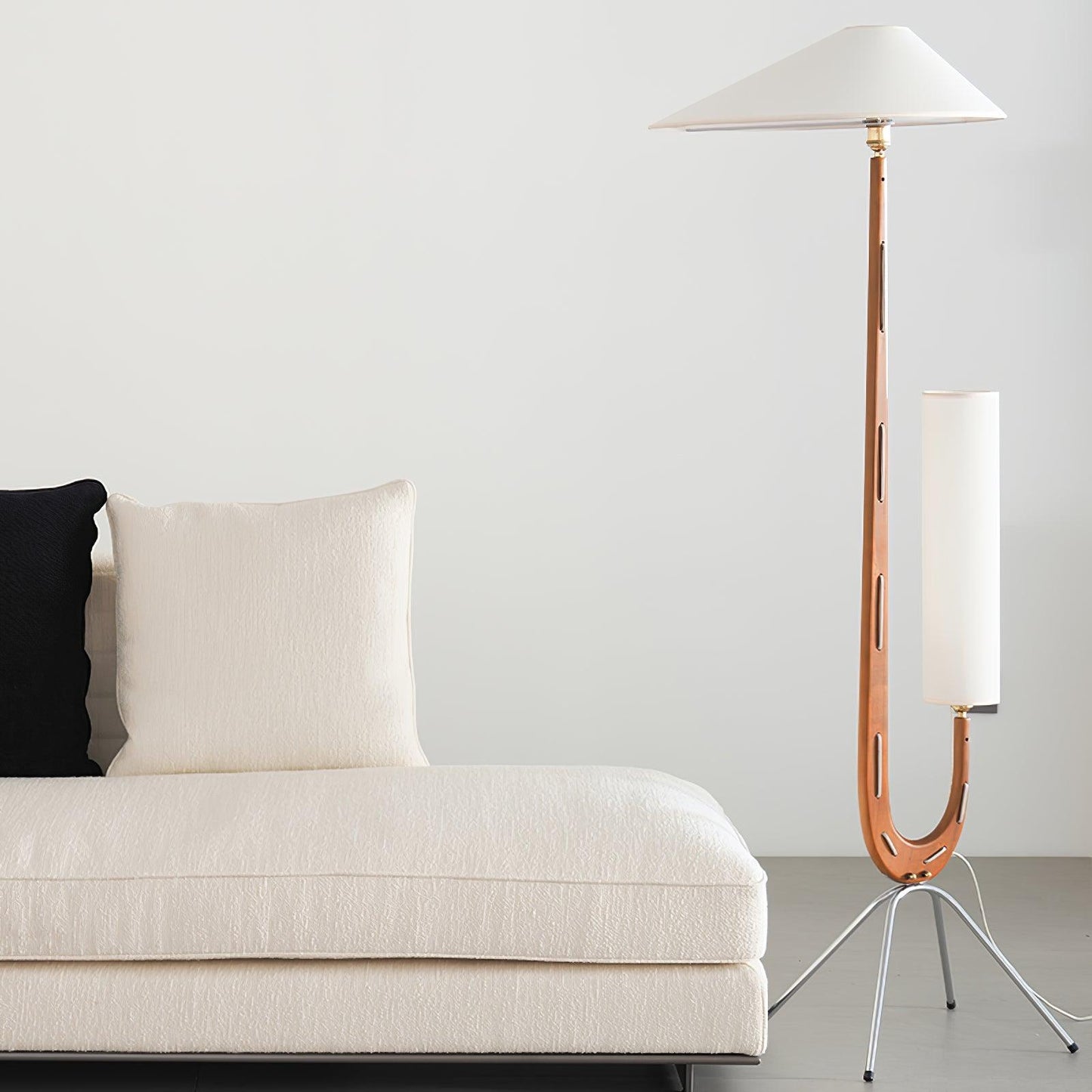 Giraffe Floor Lamp with LED Light - Mid Century Design