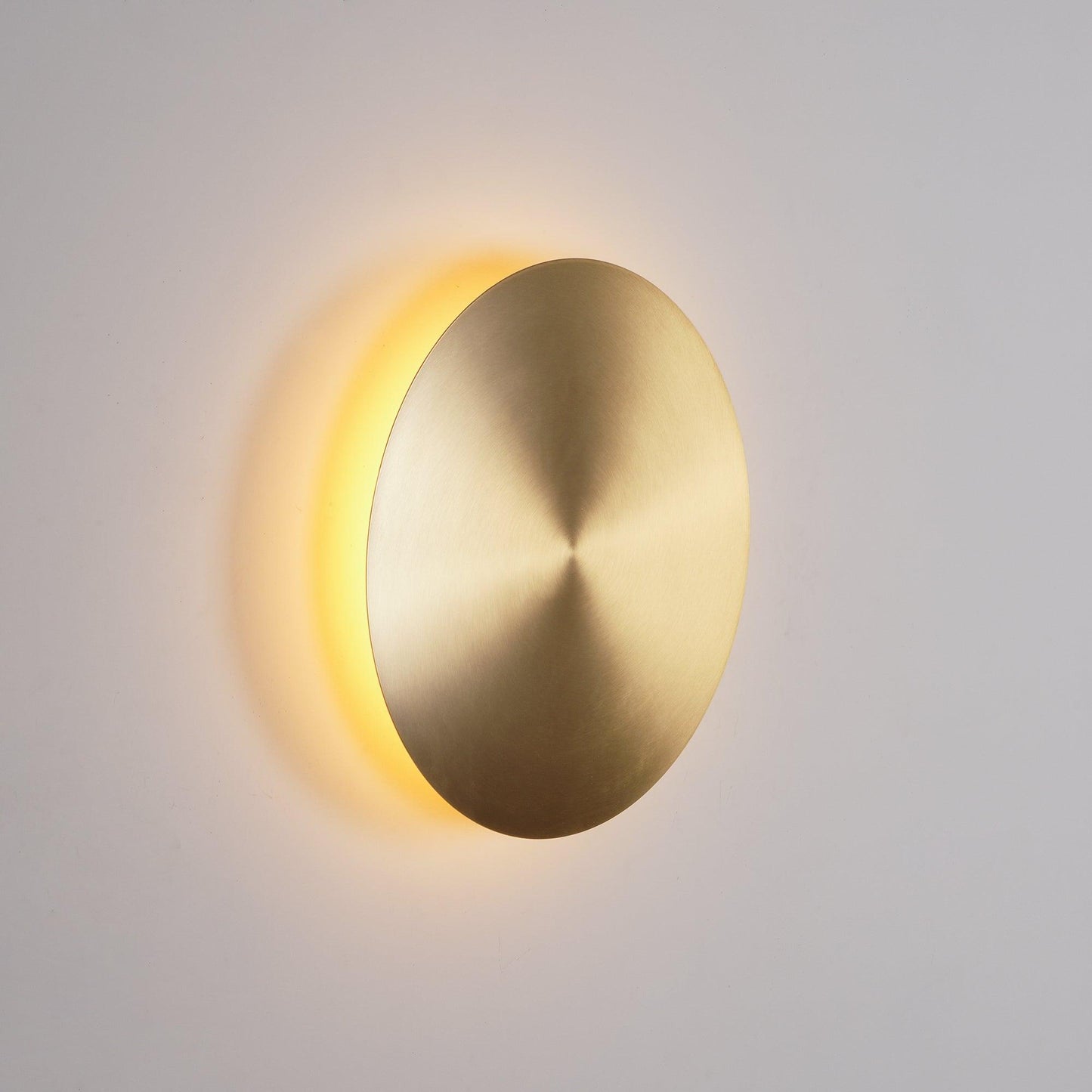 Gossa Wall Lamp - LED Indoor Light Fixture, Brass & White