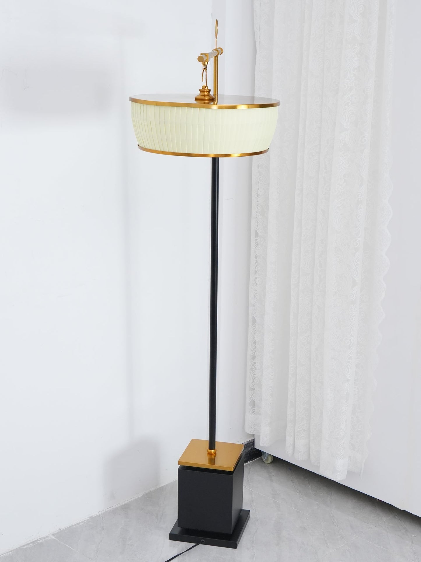 Hejun Fabric Floor Lamp with LED Bulb - Indoor Lighting