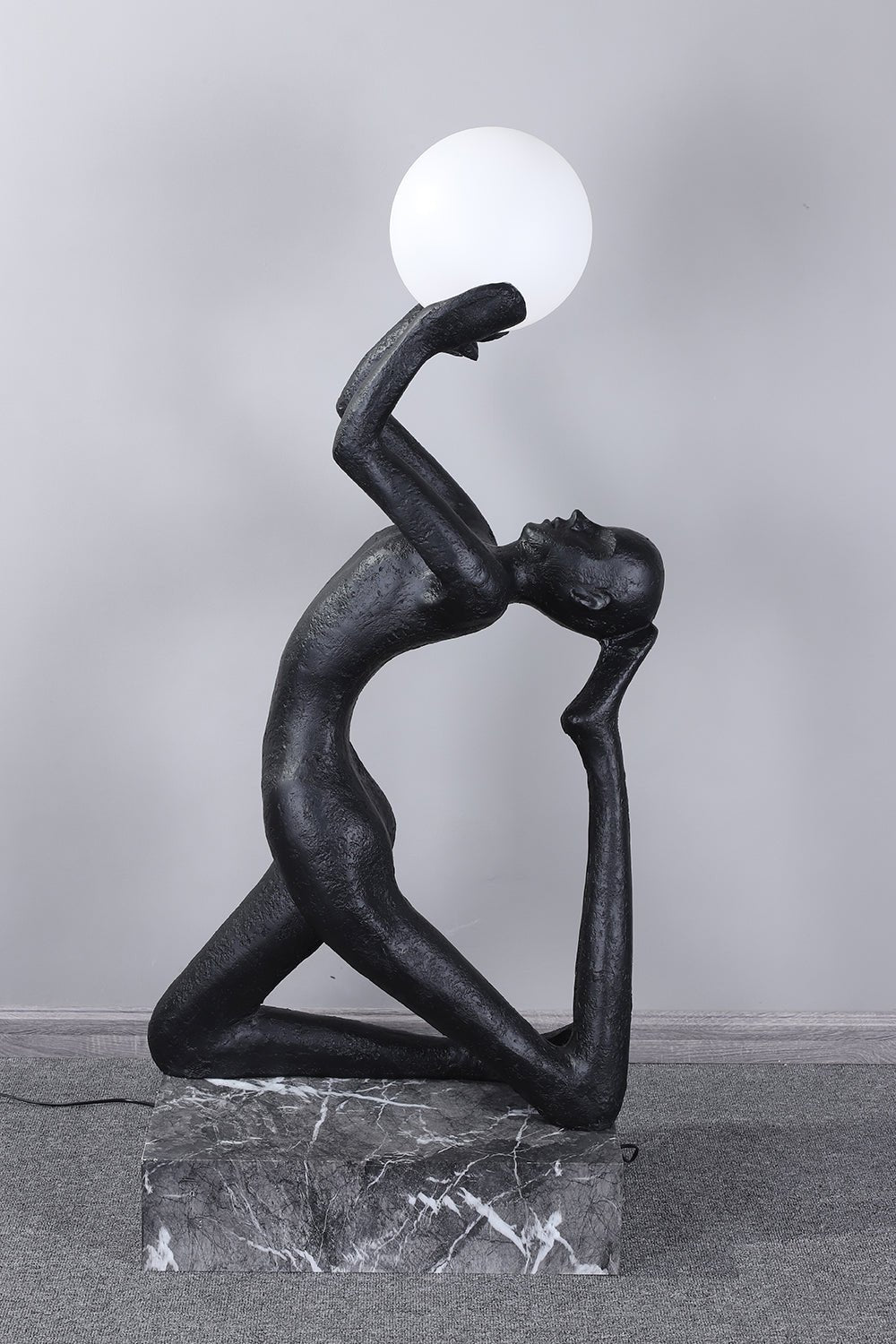 Isadora Sculpture Floor Lamp - Modern LED Indoor Lighting