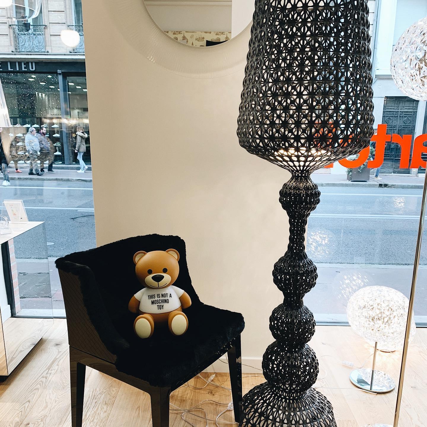 Kabuki Floor Lamp with LED Light - Acrylic, Dimmable, Indoor