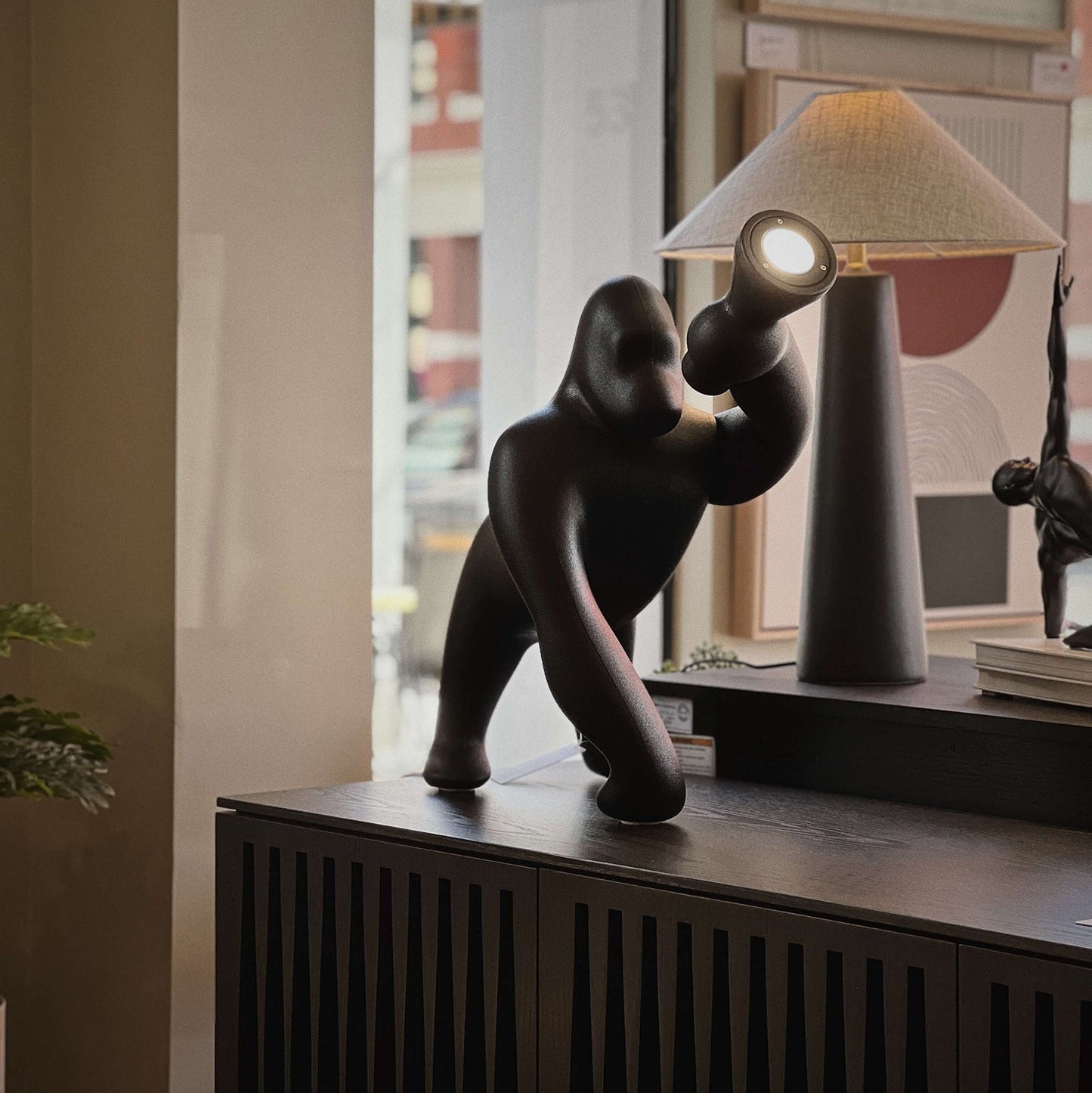 Kong Floor Lamp with Adjustable Arm - Modern LED Lighting