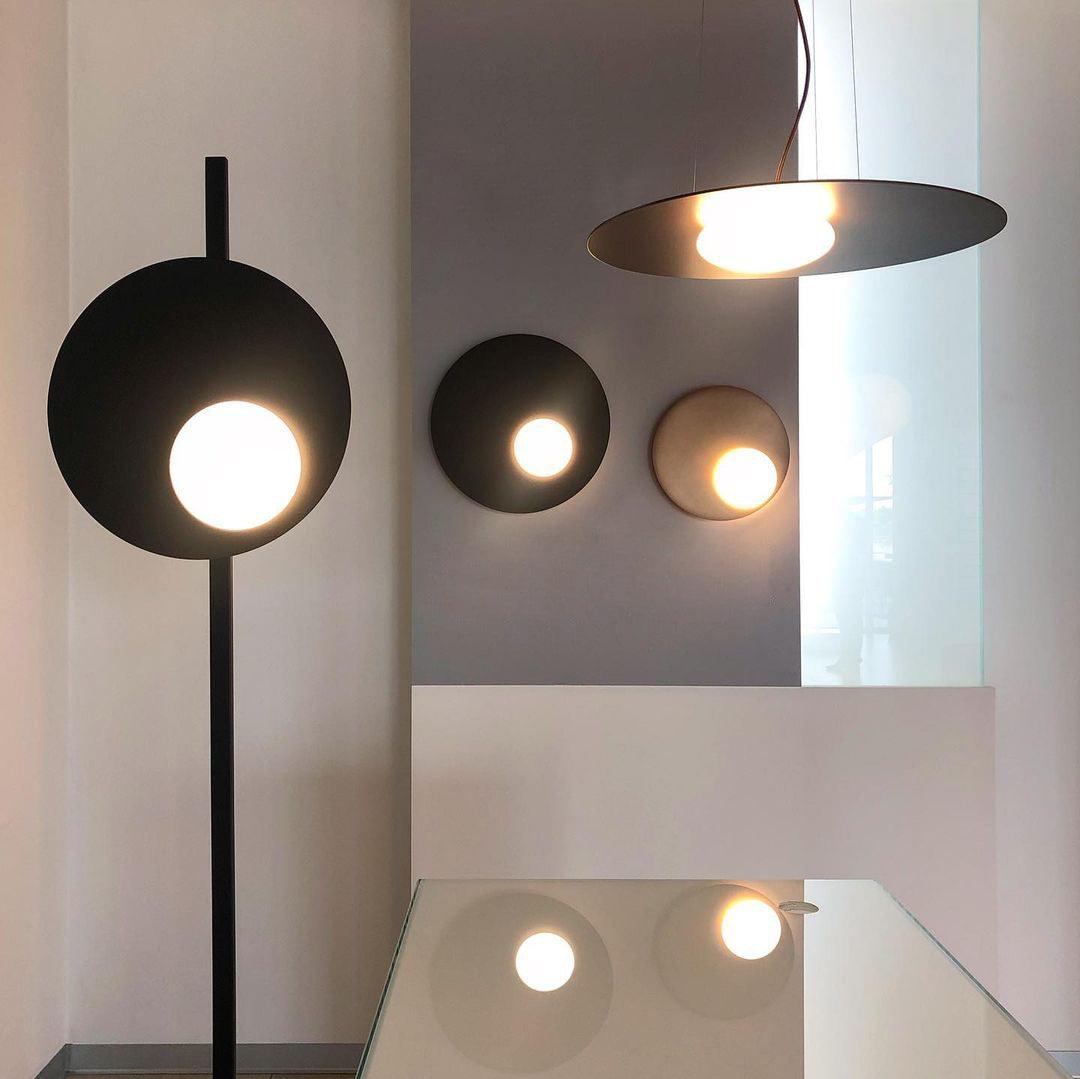 Kwic Floor Lamp with LED Light, Modern Design, Black