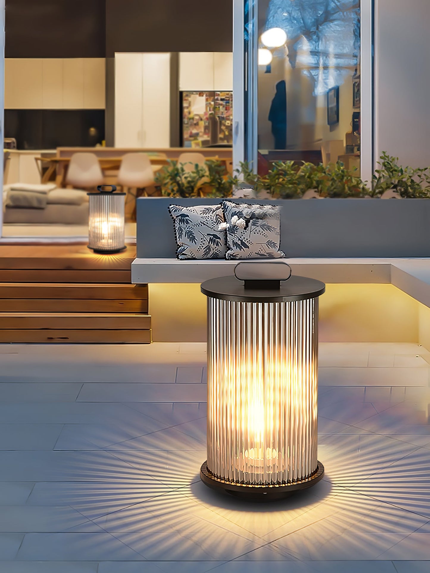 Lantern Garden Solar Outdoor Light with Remote Control