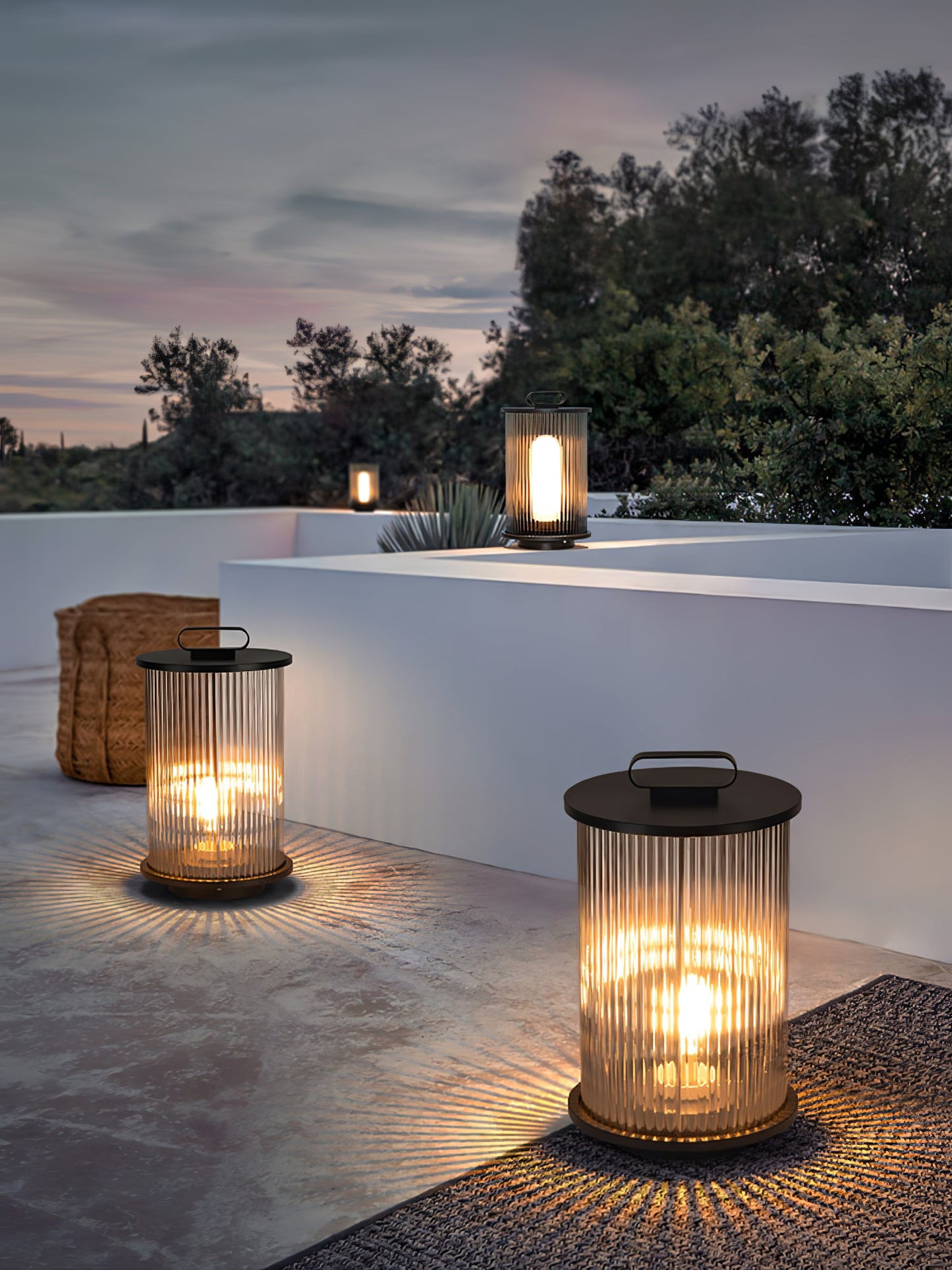 Lantern Garden Solar Outdoor Light with Remote Control