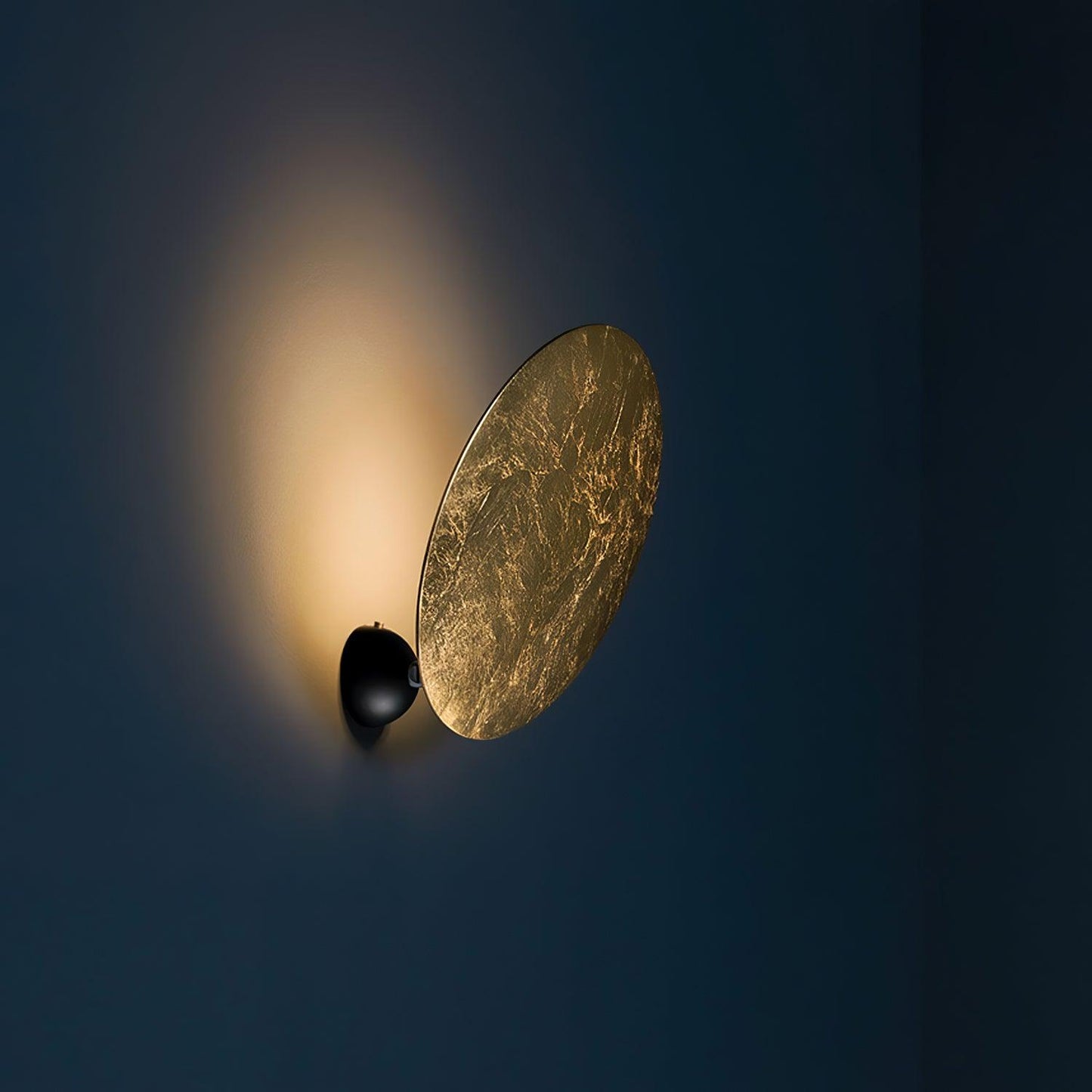 Giorgio W1 Wall Lamp LED Indoor Light - Gold & Black Design