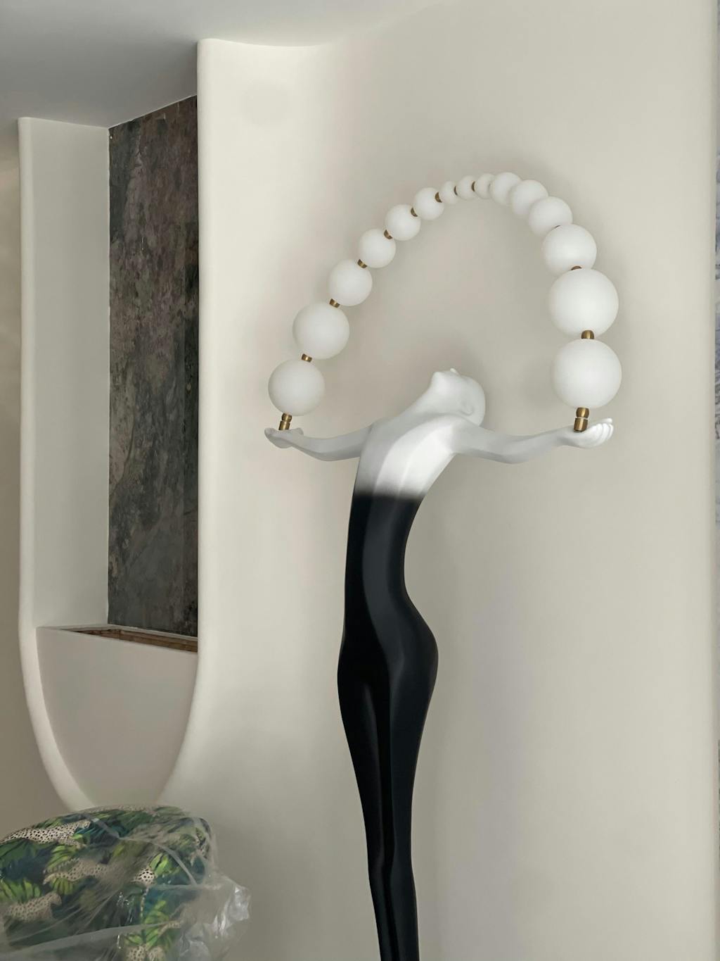 Statue of Liberty Floor Lamp with LED Light - Black Design