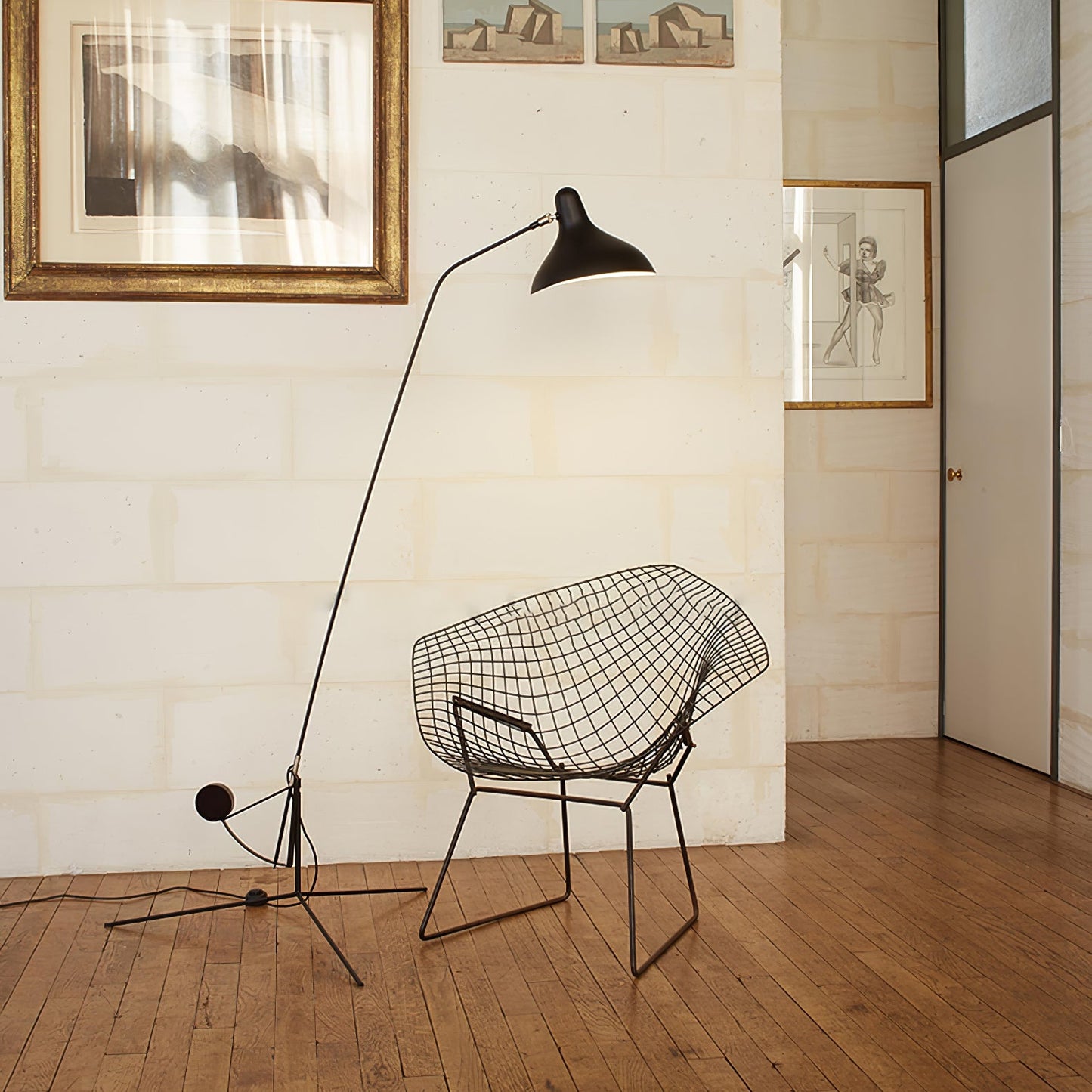 Mantis Arm Floor Lamp with LED, Adjustable Height, Black
