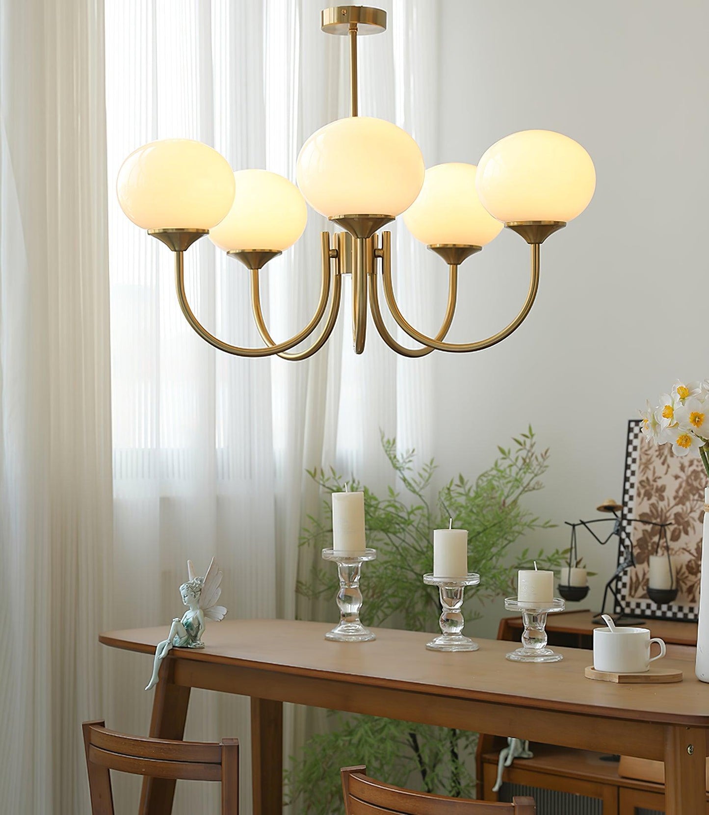 Marshmallow Chandelier – Modern Elegance in a Statement Design