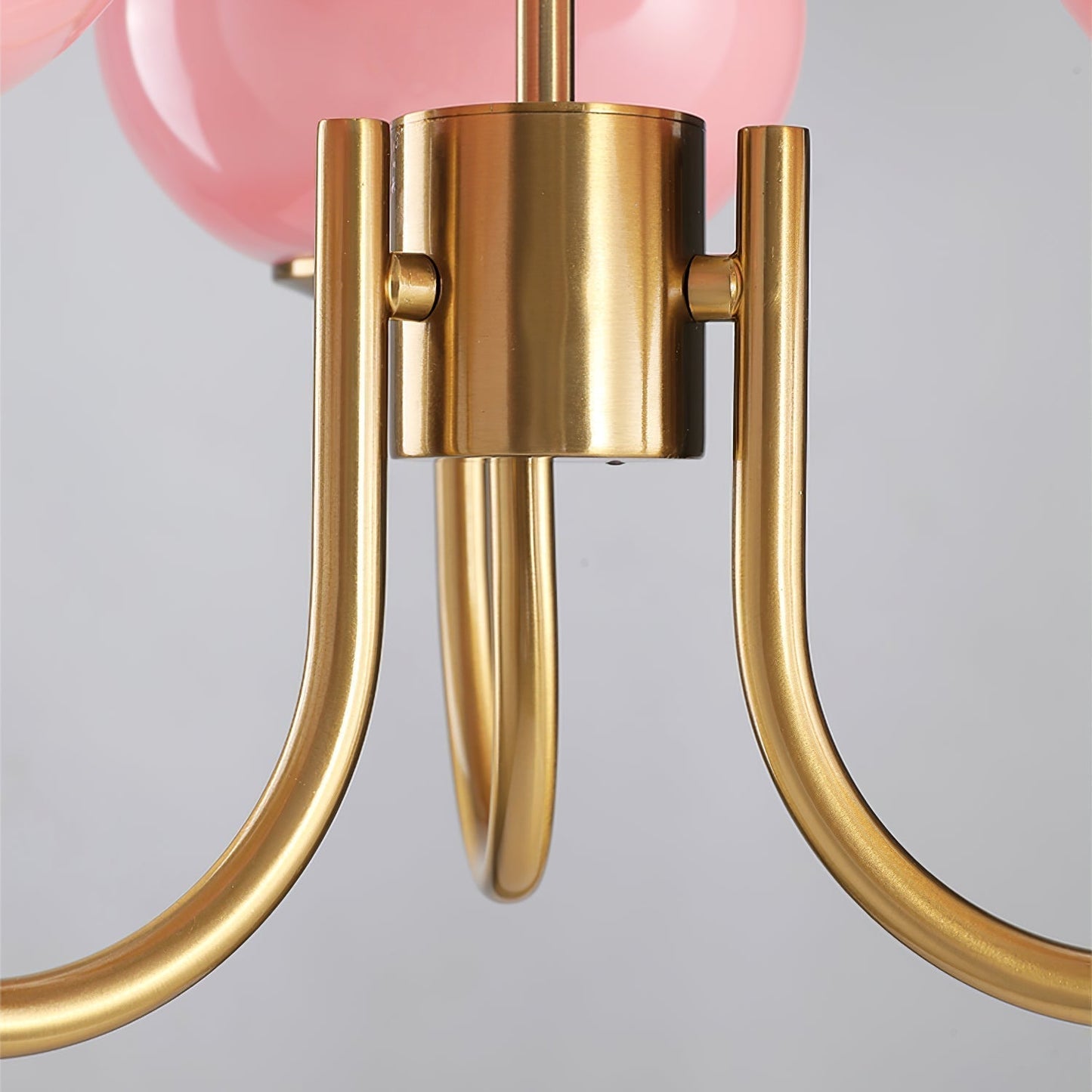 Marshmallow Chandelier – Modern Elegance in a Statement Design