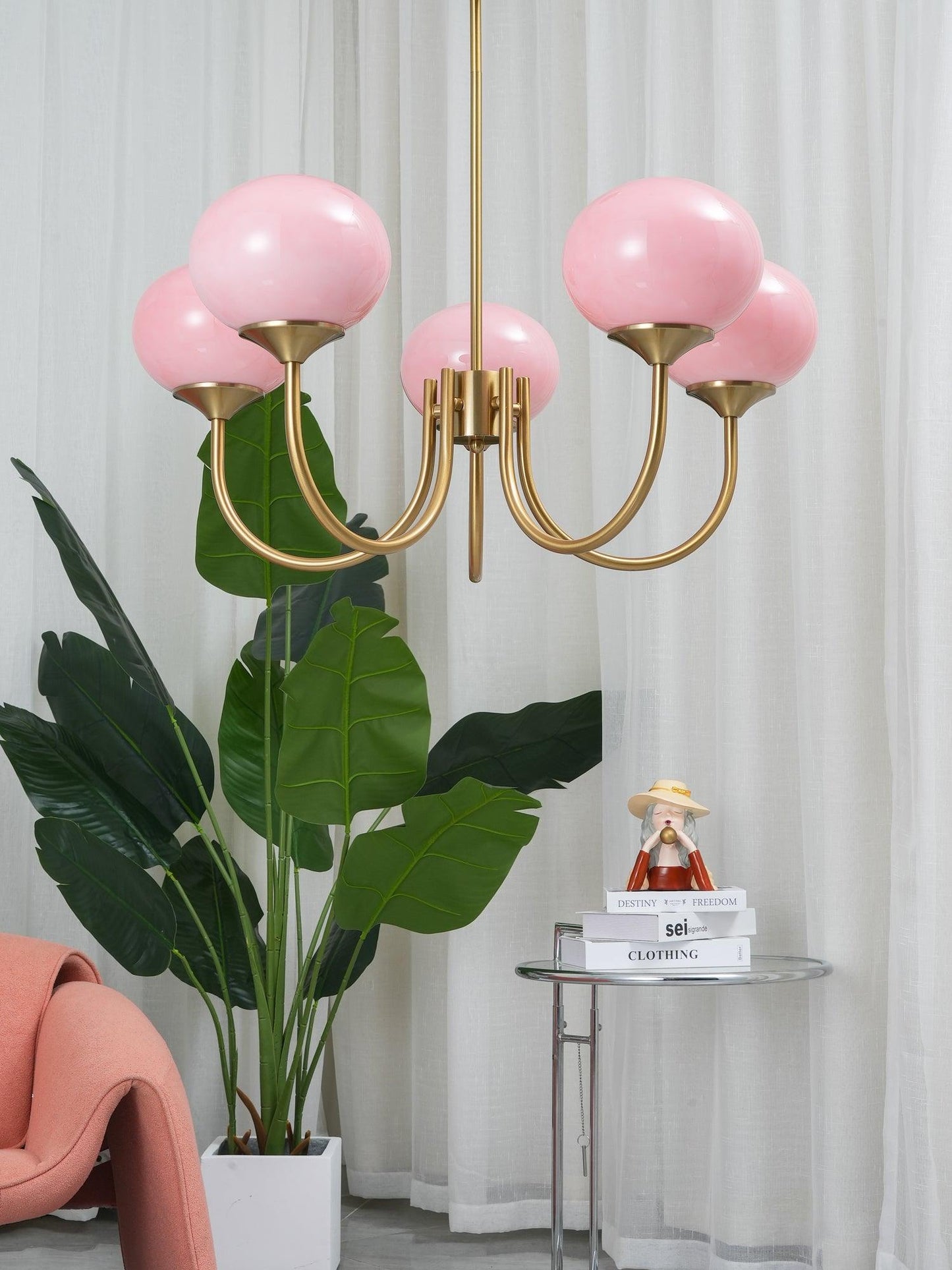 Marshmallow Chandelier – Modern Elegance in a Statement Design