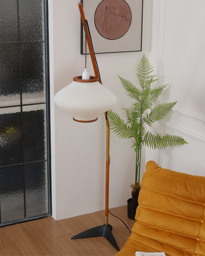 Matsusu Floor Lamp LED Brass Ash Wood Indoor Lighting