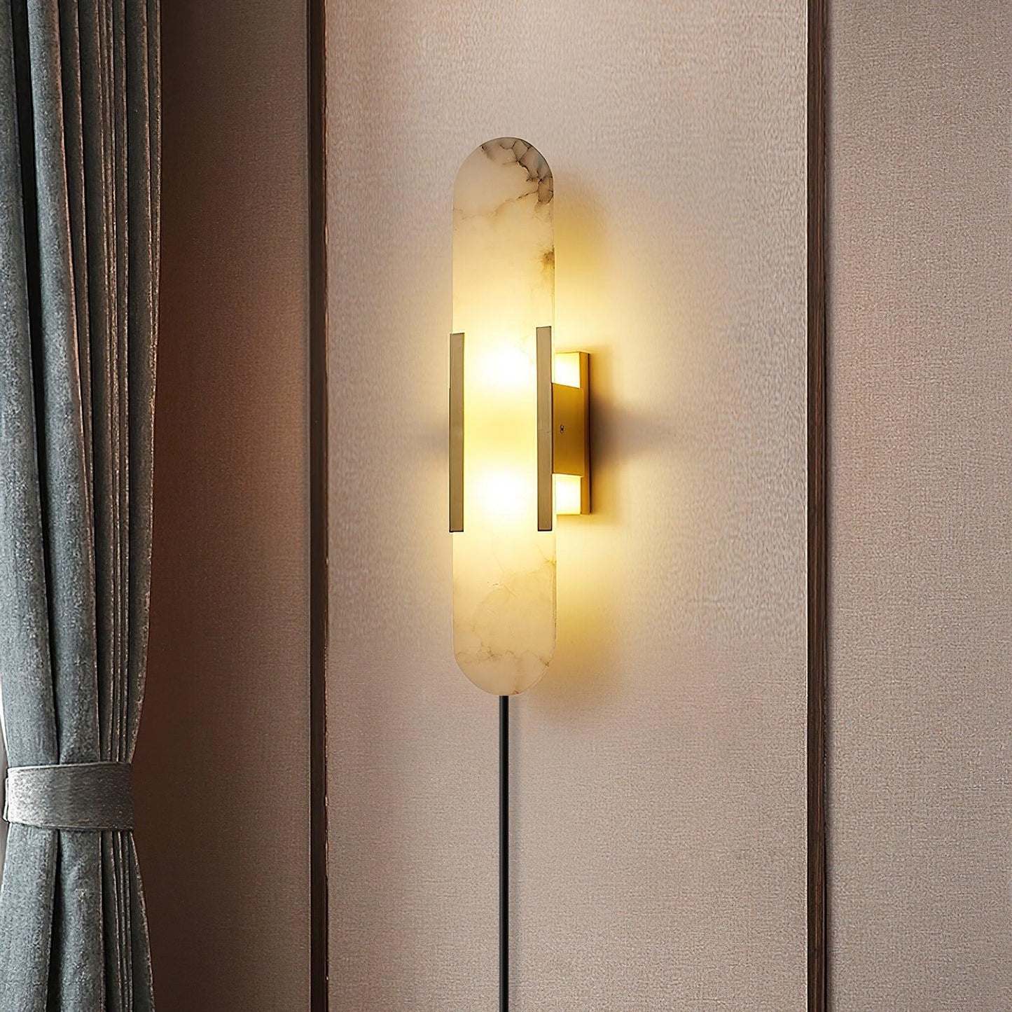 Melange Elongated Plug-in Sconce LED Wall Light Brass Accent