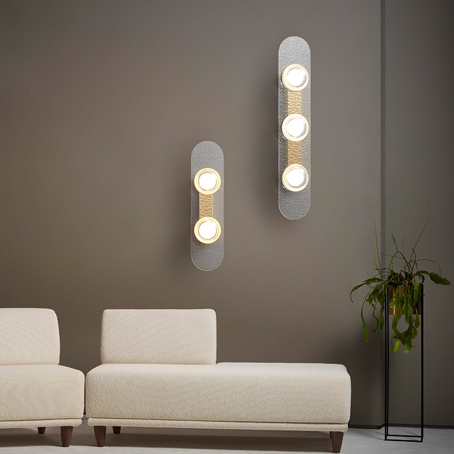 Modulo Brass Wall Light with LED - Elegant Wall Sconce