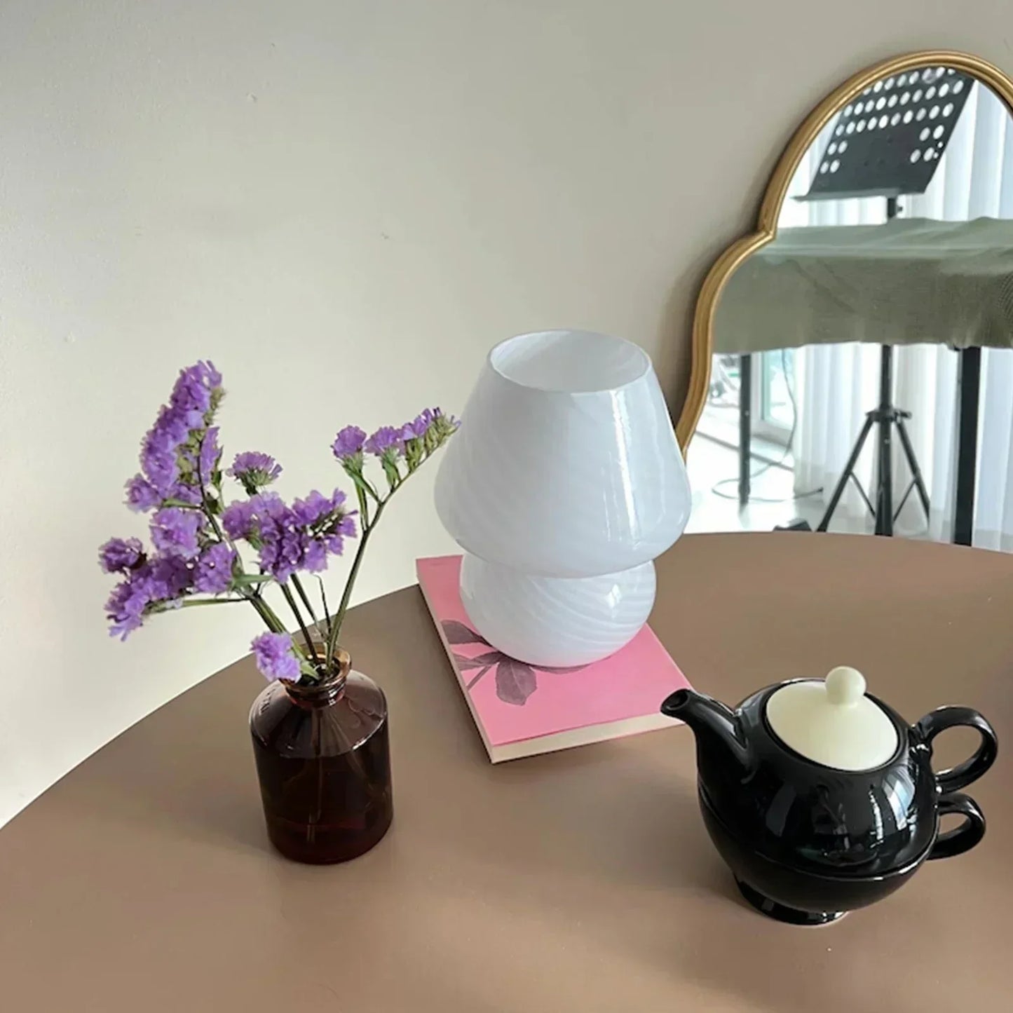 Murano Glass Table Lamp - Elegant and Unique Design