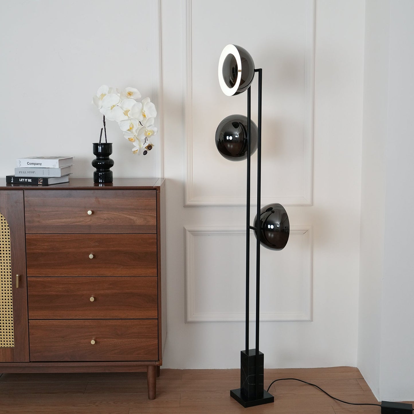 O3 Floor Lamp Modern Black LED Three-Light Indoor Lighting