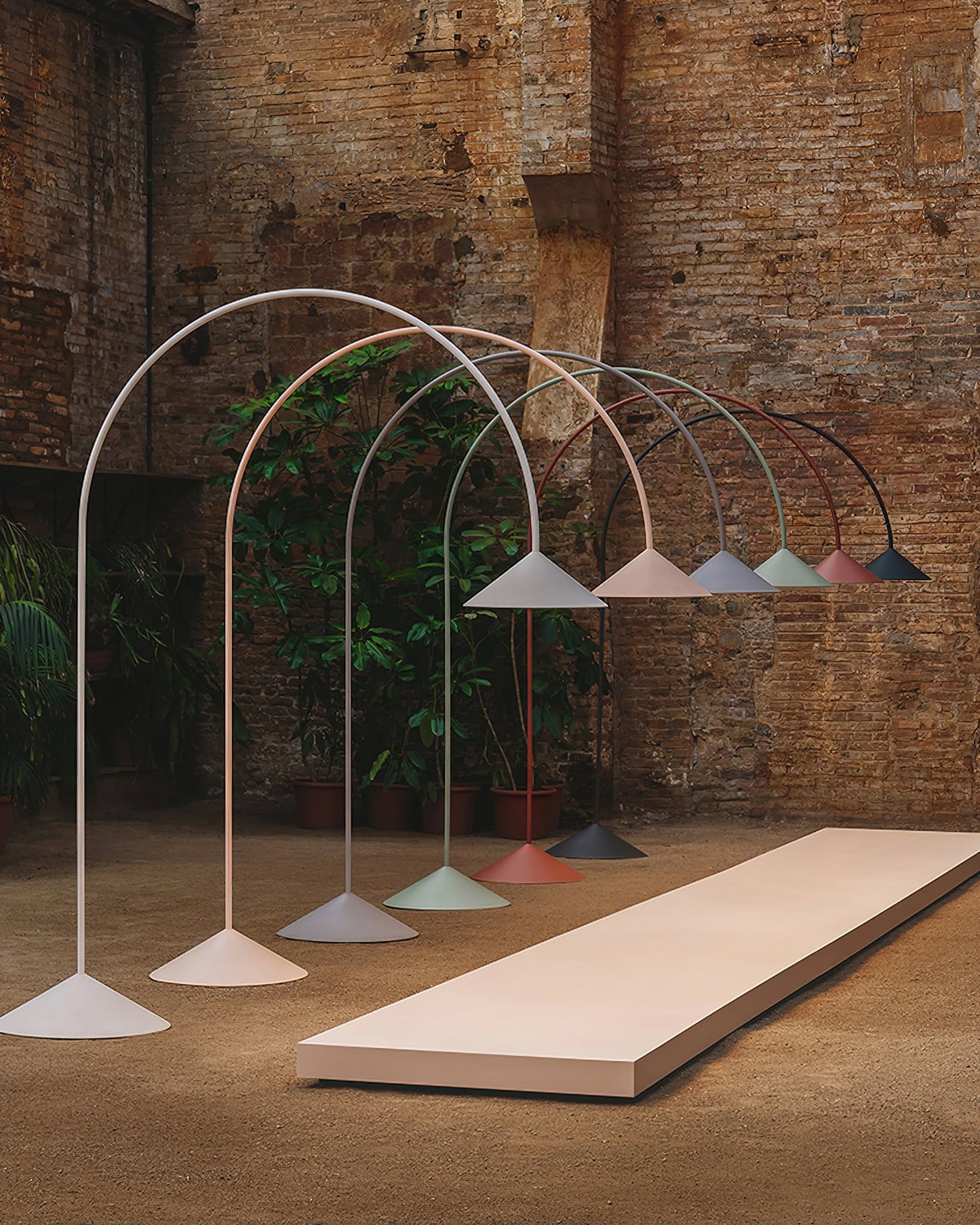 Arc Out Floor Lamp with LED Light - Modern Indoor Lighting