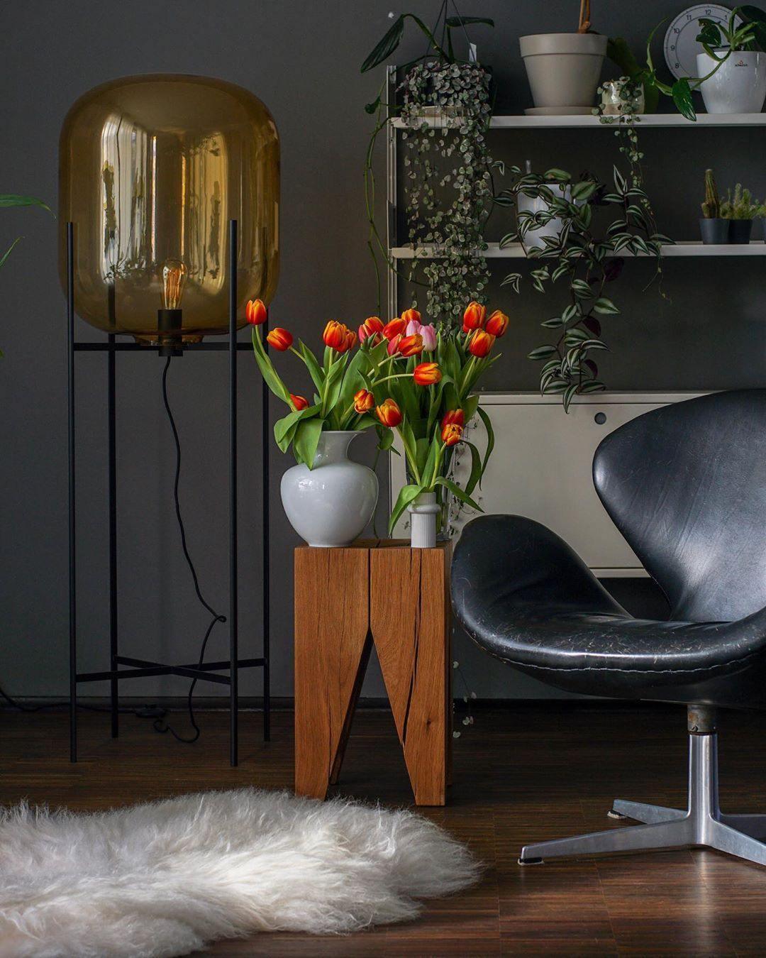 Oda Floor Lamp with Hand Blown Glass, LED, Indoor Use