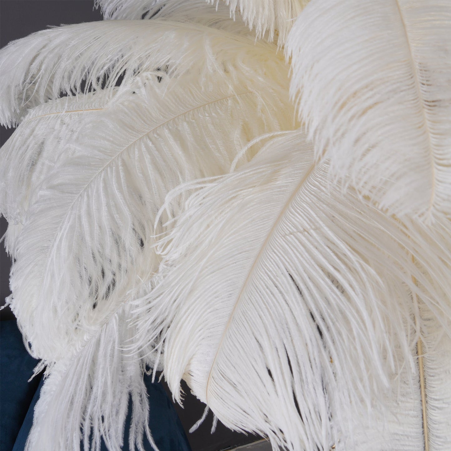 Ostrich Feather Brass Floor Lamp - Luxury Indoor Lighting