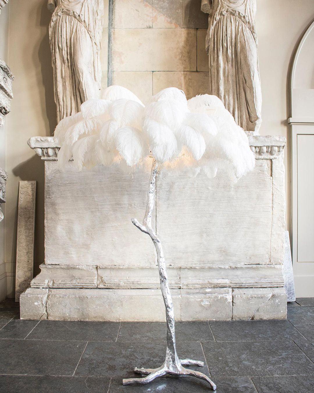 Ostrich Feather Brass Floor Lamp - Luxury Indoor Lighting