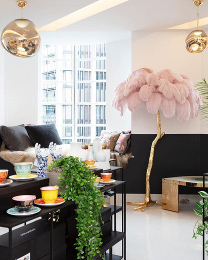 Ostrich Feather Brass Floor Lamp - Luxury Indoor Lighting