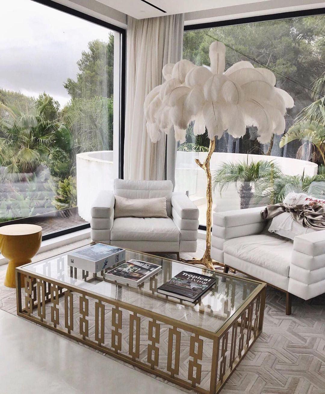 Ostrich Feather Brass Floor Lamp - Luxury Indoor Lighting