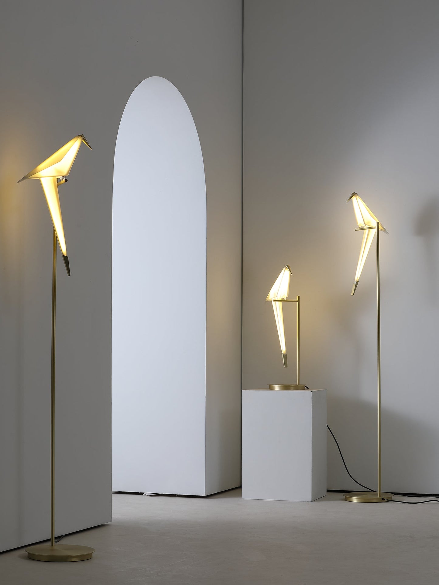 Paper Crane Bird Floor Lamp with Integrated LED Light