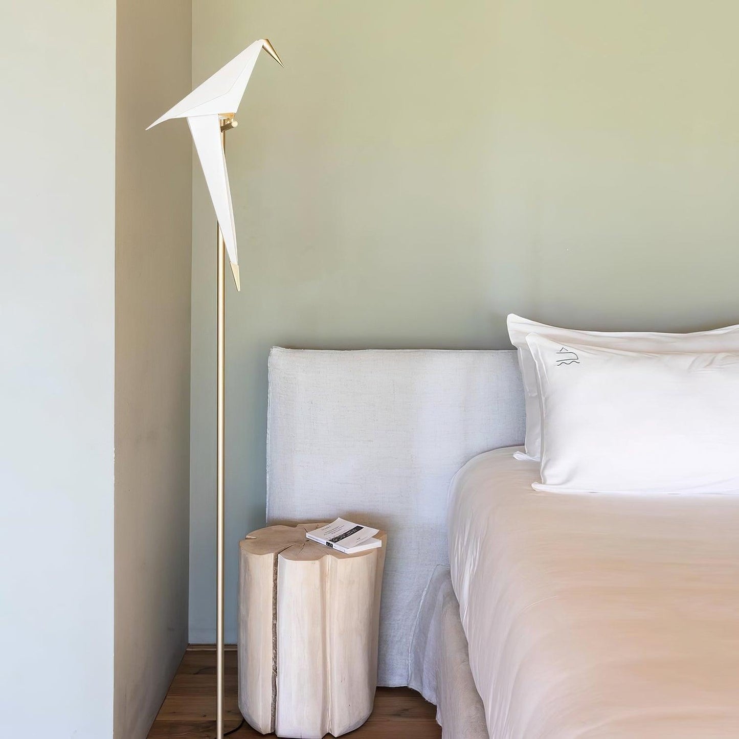 Paper Crane Bird Floor Lamp with Integrated LED Light