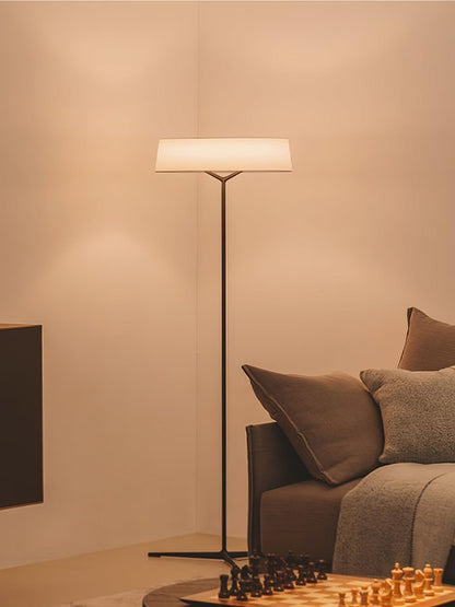 Dama Floor Lamp with LED Light, Indoor Aluminium Design