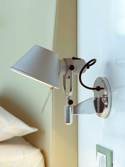 Parete Wall Lamp - Adjustable LED Metal Office Lighting