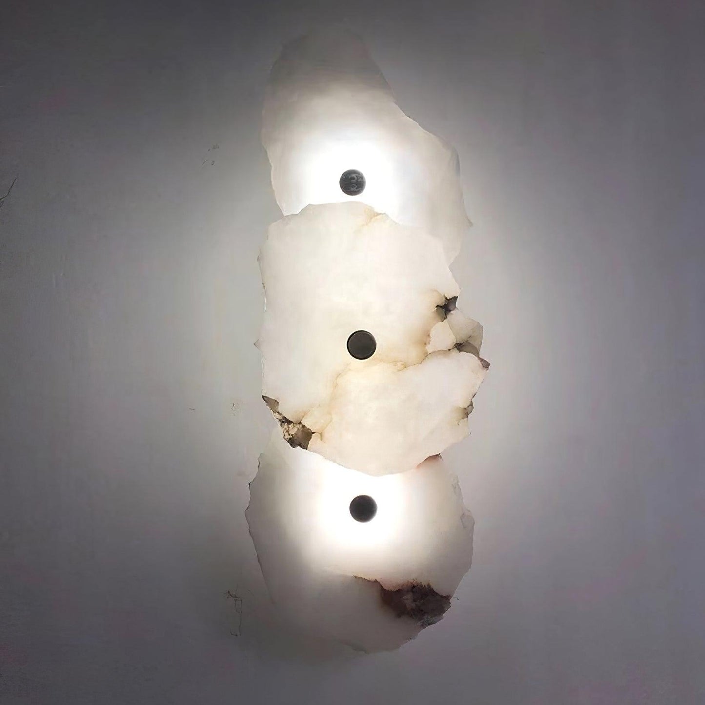 Petra Alabaster Wall Lamp - Modern LED Indoor Lighting