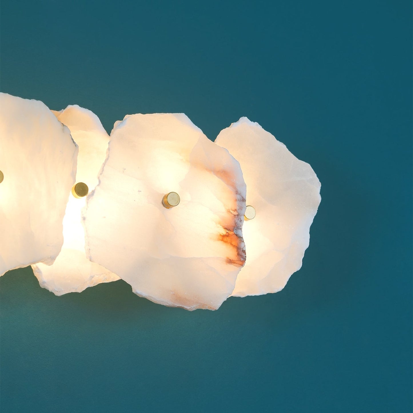 Petra Alabaster Wall Lamp - Modern LED Indoor Lighting