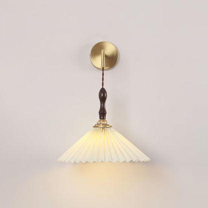 Pleated Wooden Wall Lamp - Stylish LED Indoor Lighting