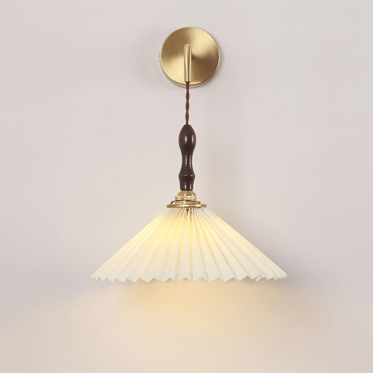 Pleated Wooden Wall Lamp - Stylish LED Indoor Lighting