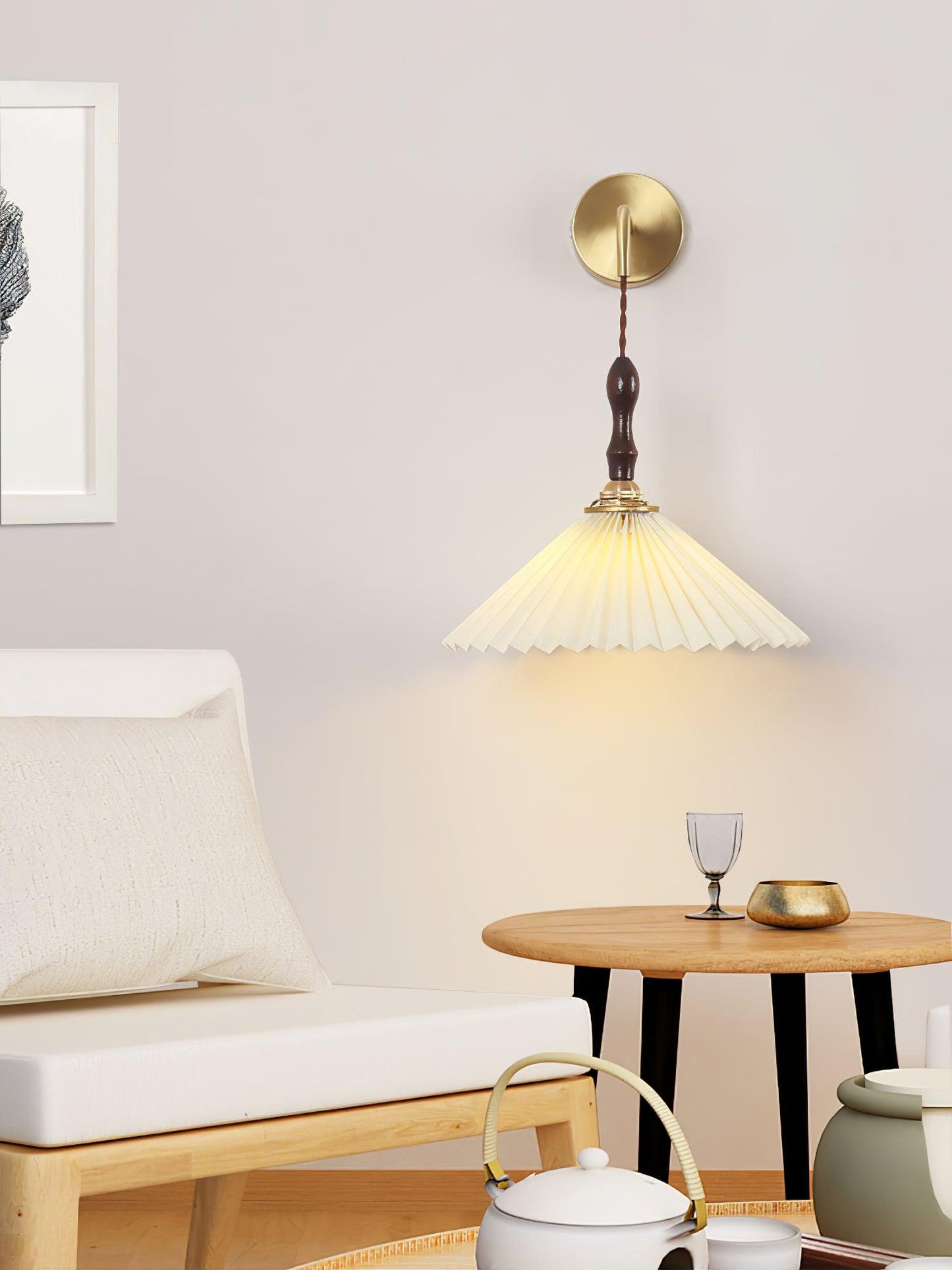 Pleated Wooden Wall Lamp - Stylish LED Indoor Lighting