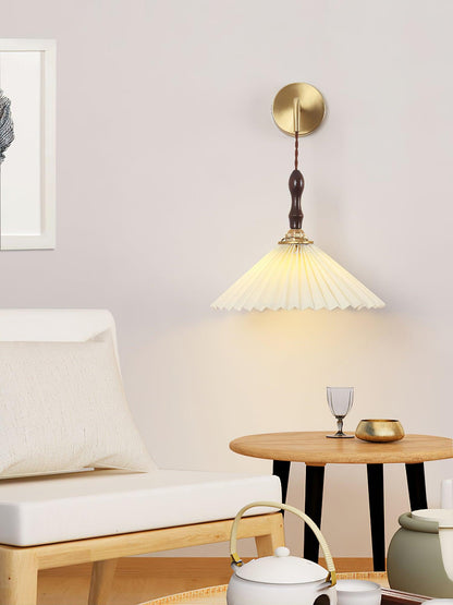 Pleated Wooden Wall Lamp - Stylish LED Indoor Lighting