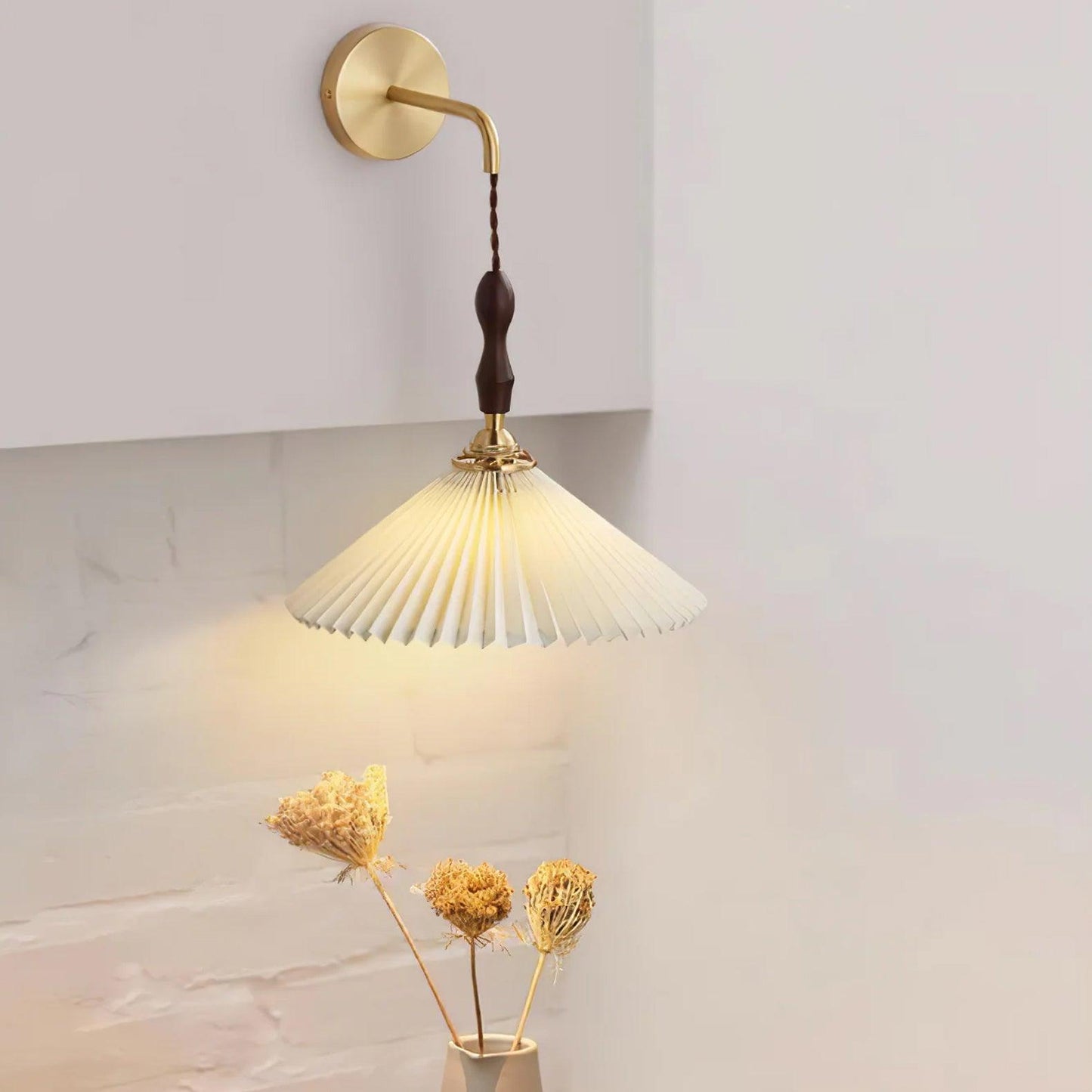 Pleated Wooden Wall Lamp - Stylish LED Indoor Lighting