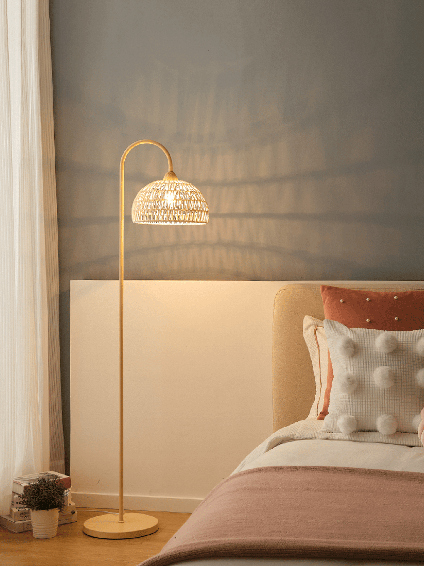Rattan Arch Floor Lamp - Stylish Beige Indoor Lighting